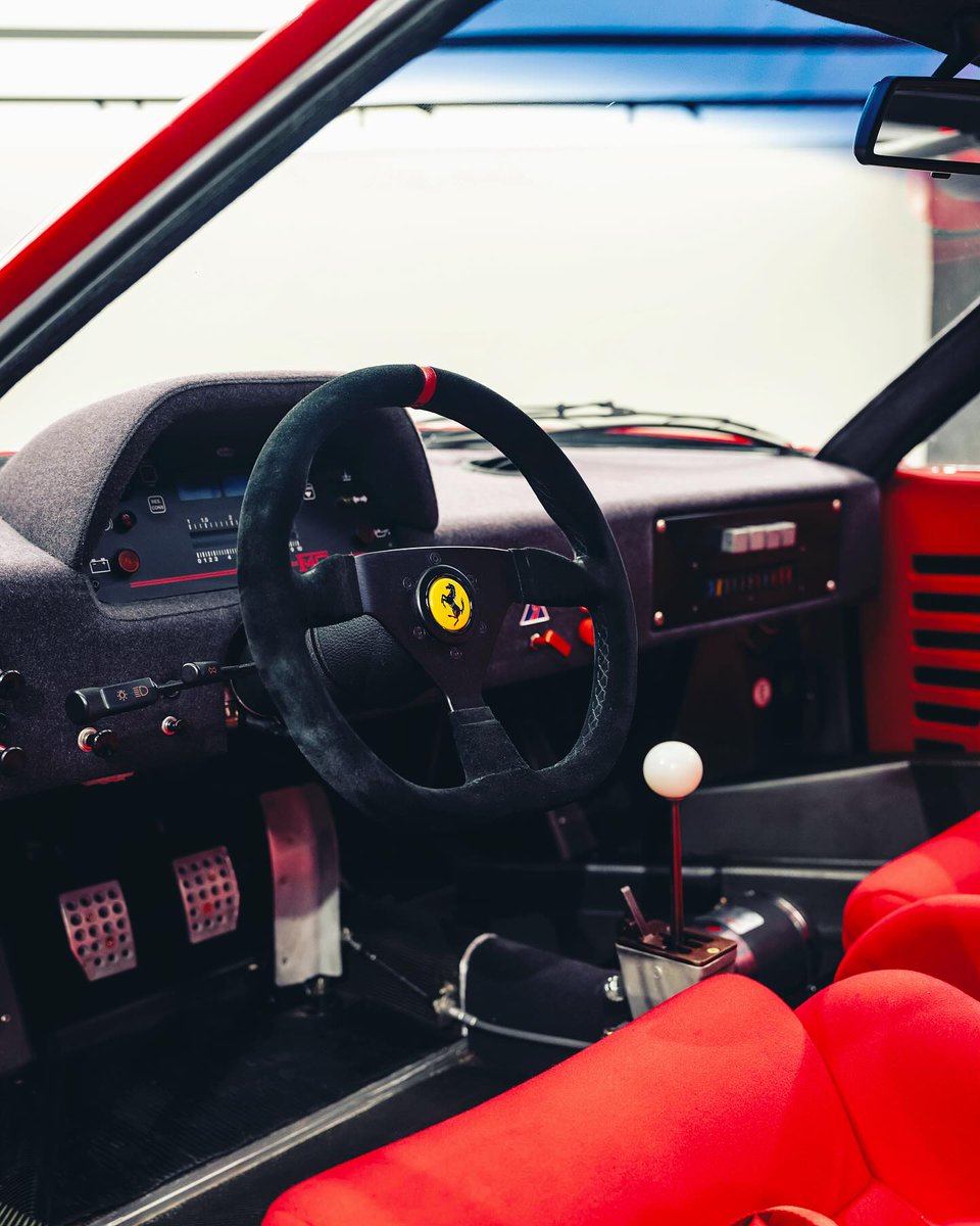 ApexDistrictX's tweet photo. 😍 1 of 19 Ferrari F40 LM https://t.co/j87C2kY1LH