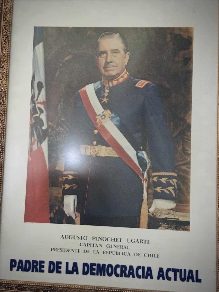 Tanjiro_patriot's tweet photo. Augusto Pinochet Ugarte 
Capitán General y Presidente de la República de Chile 

Libertador y Padre de la democracia Actual 🫡 https://t.co/GDAv08HxnL