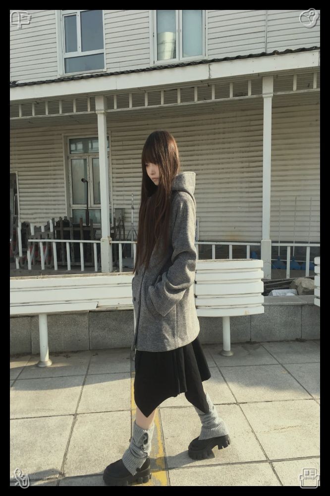 isshin_655's tweet photo. 🐭A banana at peak ripeness sits on the table. Don't hurry to bounce back from a setback right away; allow yourself calm space to sit with your feelings, draw out the lessons, and only then move forward with clear, deliberate intent. https://t.co/hOybuYzgY3