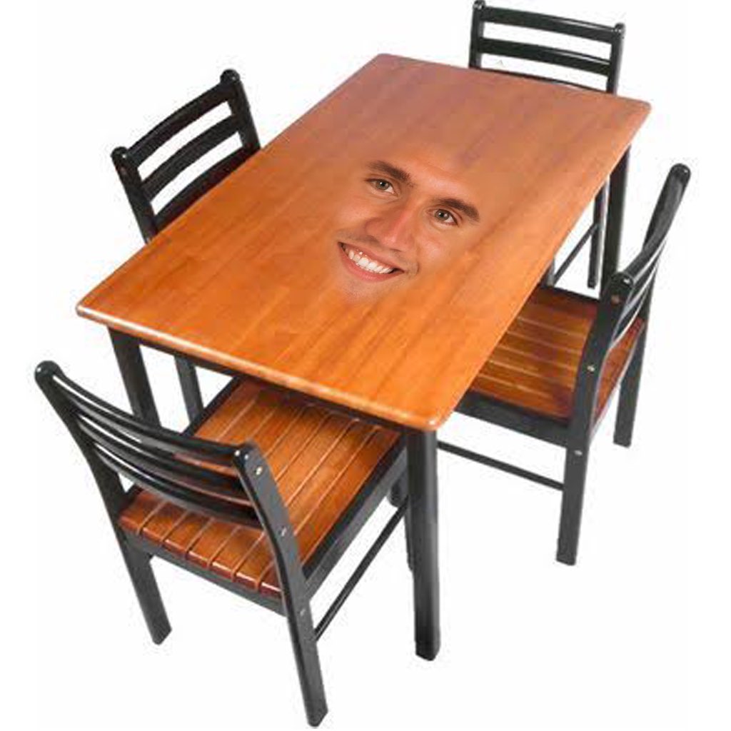 bortinez_'s tweet photo. Source tells me Charlie is table. https://t.co/3vvWpehRie
