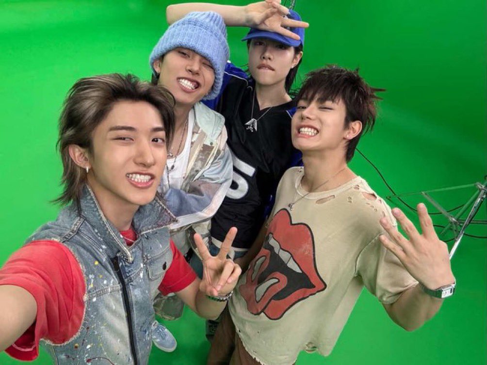 oxyull_'s tweet photo. 롱샷코어 = 우리무리얌💕 https://t.co/F9sna17jeN