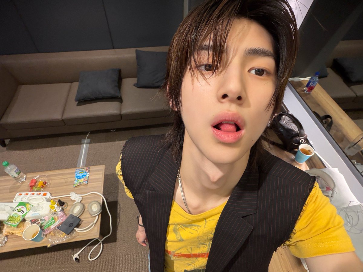 zhaoyufancokr's tweet photo. [260910] #JUHOON #주훈 Weverse Post https://t.co/KN6X3YawUb