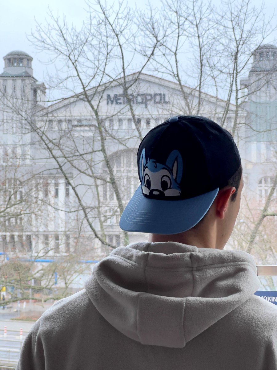 Padded98's tweet photo. Hope y'all to have a great weekend in Folsom Berlin!! 🤪😏🐺🧢
Stay padded!!
#ABDL #FolsomBerlin #Folsom #DiaperLover #DiaperBoy https://t.co/QZLiJ4CoNc