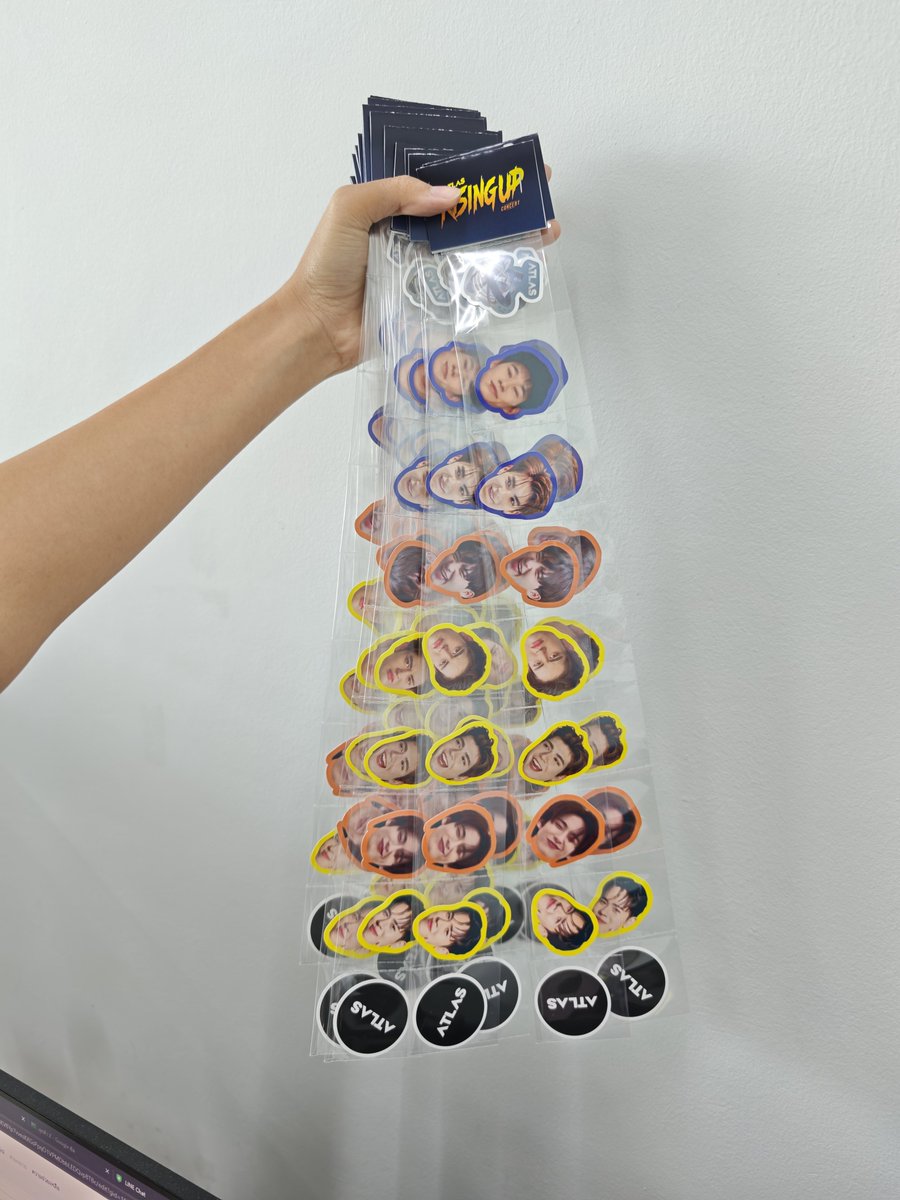 RBSticker's tweet photo. รับทำ Sticker พวงฉีก(🔥โปรออกแบบฟรี)

- ราคาเริ่มใบละ 12 .- ขั้นต่ำ 15 ใบ
 
- ระยะเวลาผลิต 1-3 วันหลังออกแบบ

📩 สอบถามเพิ่มเติม/สั่งซื้อ 💚: @rabbitsticker  🎁🐰

 #รับทําgiveaway #รับทำของแจกหน้าคอน #lykn #bts #atlas #หลิงออม https://t.co/2OnkO6rf6A
