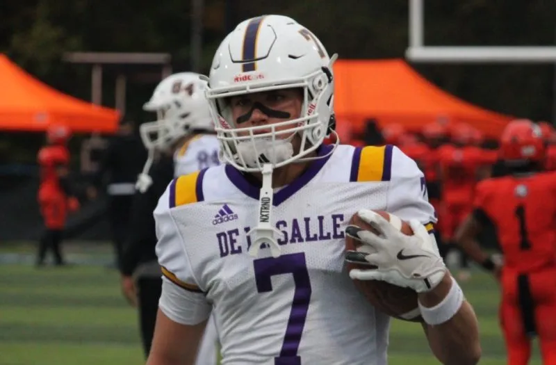 MichFBFrenzy's tweet photo. 🚨GAMEDAY 🚨

We'll be making the trip to Southfield to catch a loaded matchup between Brother Rice (#2 in D2) and De La Salle (#2 in D3) 

Don't forget to follow to get all of the updates from this game, along with all of the others happening across the state! https://t.co/XRxkjGaVu6