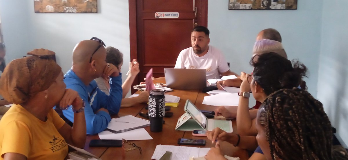 AtenasBella's tweet photo. Taller Municipal de Programación, en la Dirección Municipal de Cultura Matanzas, con el propósito de colegiar y aprobar las principales actividades que se realizarán durante la 51 Semana de la Cultura Matancera, del 20 al 20 de octubre. 
#direccionmunicipalculturamatanzas https://t.co/11eQMLlxUj