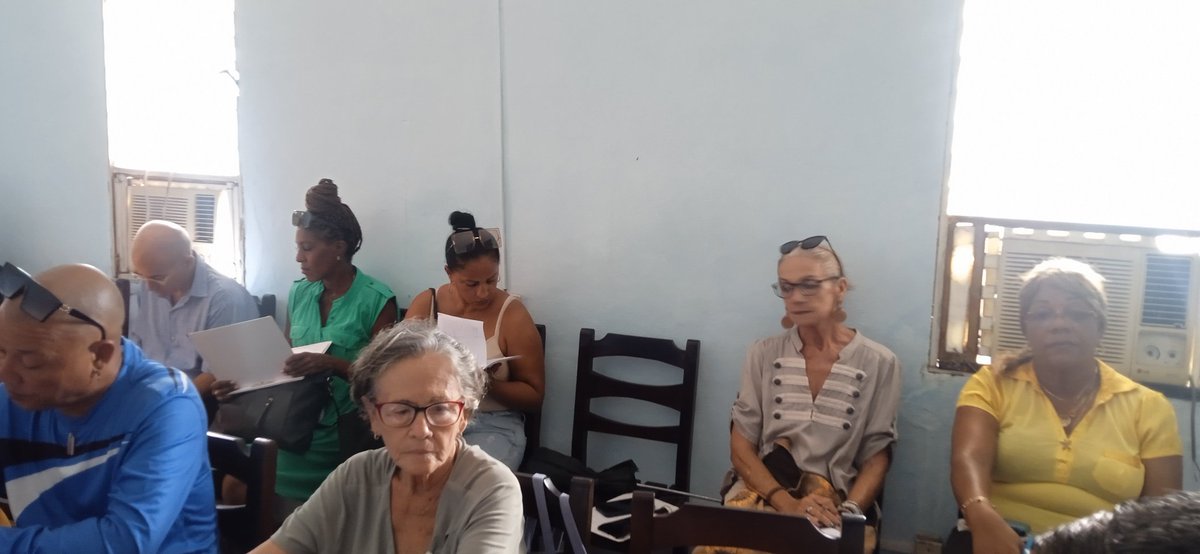 AtenasBella's tweet photo. Taller Municipal de Programación, en la Dirección Municipal de Cultura Matanzas, con el propósito de colegiar y aprobar las principales actividades que se realizarán durante la 51 Semana de la Cultura Matancera, del 20 al 20 de octubre. 
#direccionmunicipalculturamatanzas https://t.co/11eQMLlxUj