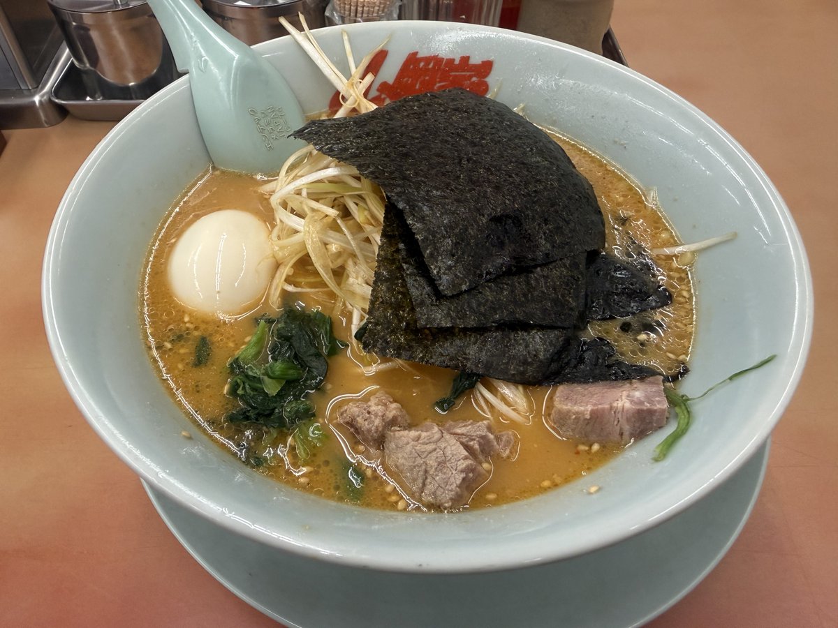 SZN7996's tweet photo. この時間からの特製味噌ヤバい、脳汁止まらん https://t.co/gmGzpX28Zx