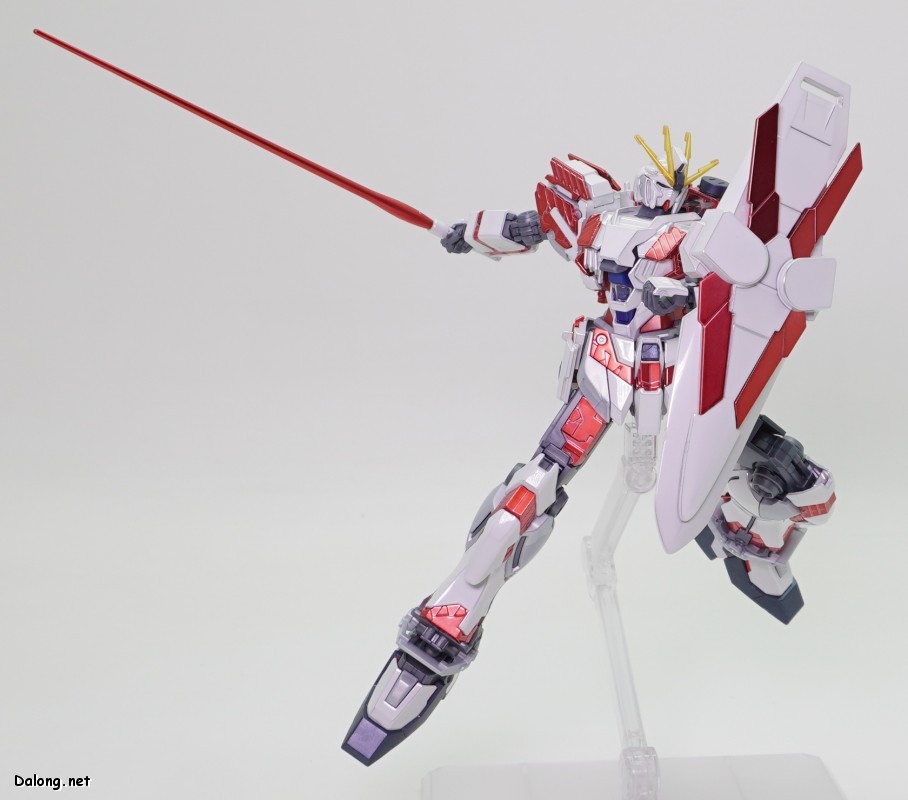 dalong_net's tweet photo. 9月10日のレビュー : HG 1/144 ガンダムベース限定 ナラティブガンダム C装備[チタニウムフィニッシュ] - https://t.co/NkjhLlCb0m https://t.co/zFA4vN7lNi
