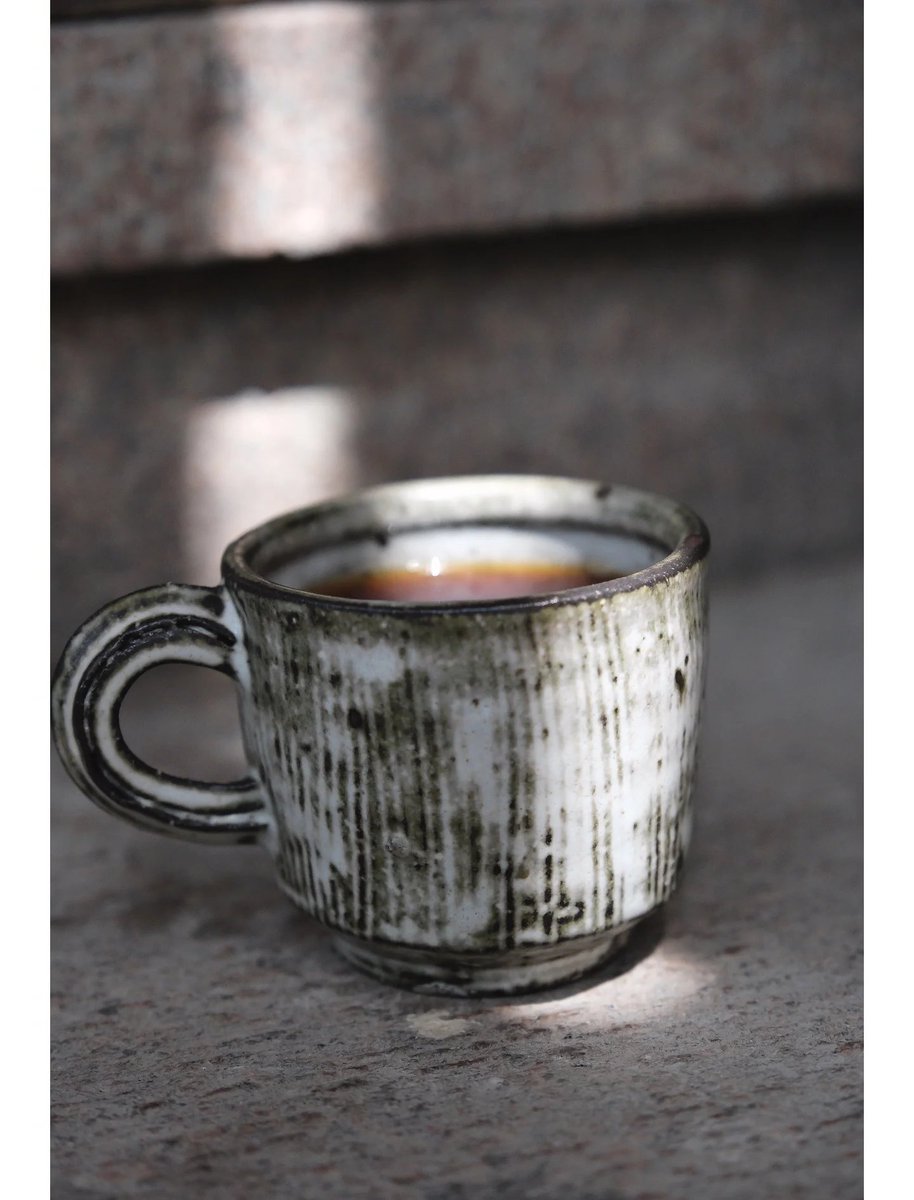 styla_alkan's tweet photo. Just finished my cozy hand-knit coffee mug cozy! No more burnt hands while sipping morning brew  #HandmadeVibes https://t.co/6LUFykRYfg
