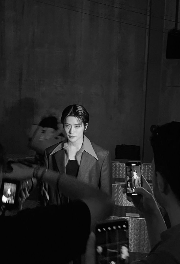 Jehynr's tweet photo. Charisma quietly seeps into moments, flowing with the heartbeat's rhythm. In quiet nights, where silence thickens, charisma and grace merge into an enduring, mysterious presence like smoke through alleyways or a shadow's imprint.

Scripted by: Jaehyun, J. https://t.co/RcAxLlMhTf