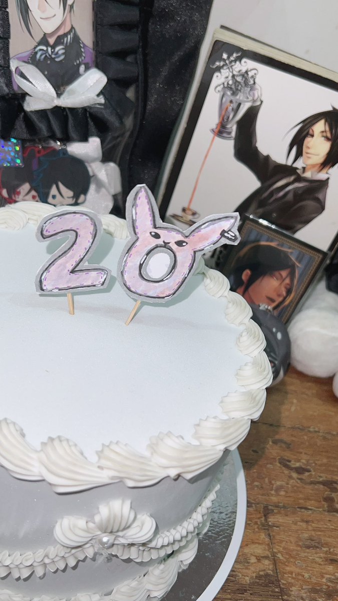 sebasuwaifu666's tweet photo. Early prep lol #kurotwt https://t.co/UB3NChIL0F