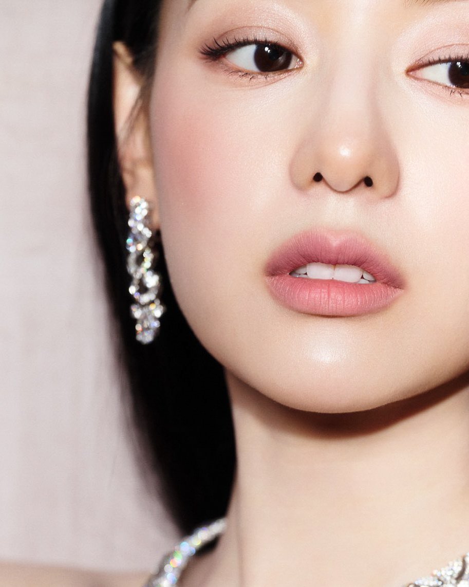 kimjiwonface's tweet photo. https://t.co/p4YOz11jjH