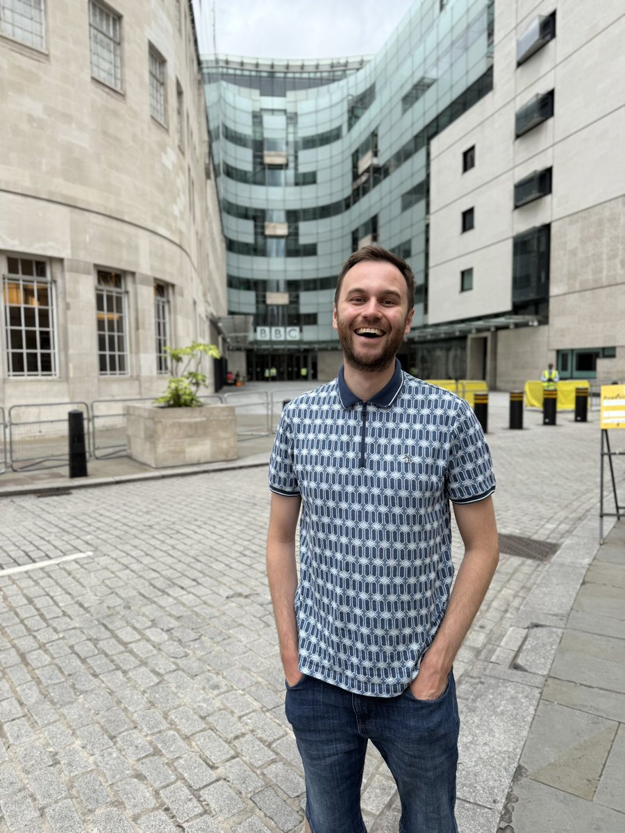 dan7ayers's tweet photo. Happy NINE year work anniversary of working at the BBC 😁🎥 https://t.co/M8zN6fLyBF