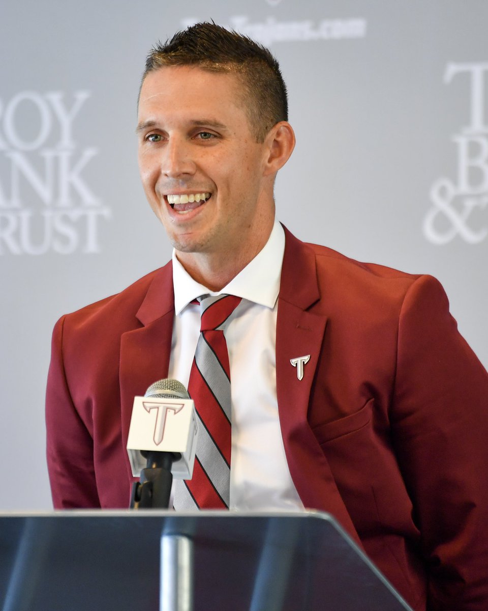 TroyTrojansBSB's tweet photo. Happy Birthday, Coach Meade! 🎉

#WTD | #OneTROY⚔️⚾️ https://t.co/2UGOAEnTSV