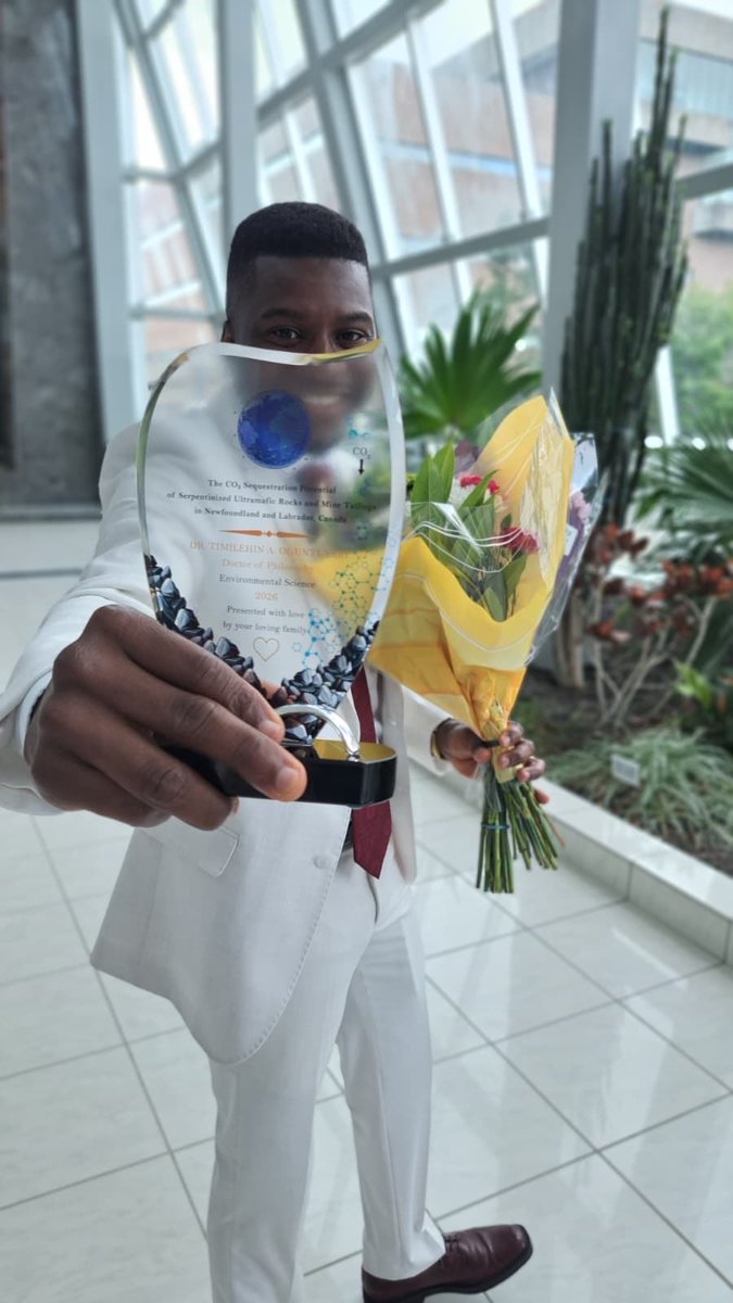 oguntuyakitimi's tweet photo. Last week, I successfully defended my PhD thesis, and I’ve still not gotten over the good feelings. 

You can now call me Dr. Timilehin Oguntuyaki. Glory to God!!! https://t.co/F0oxLSGgdH