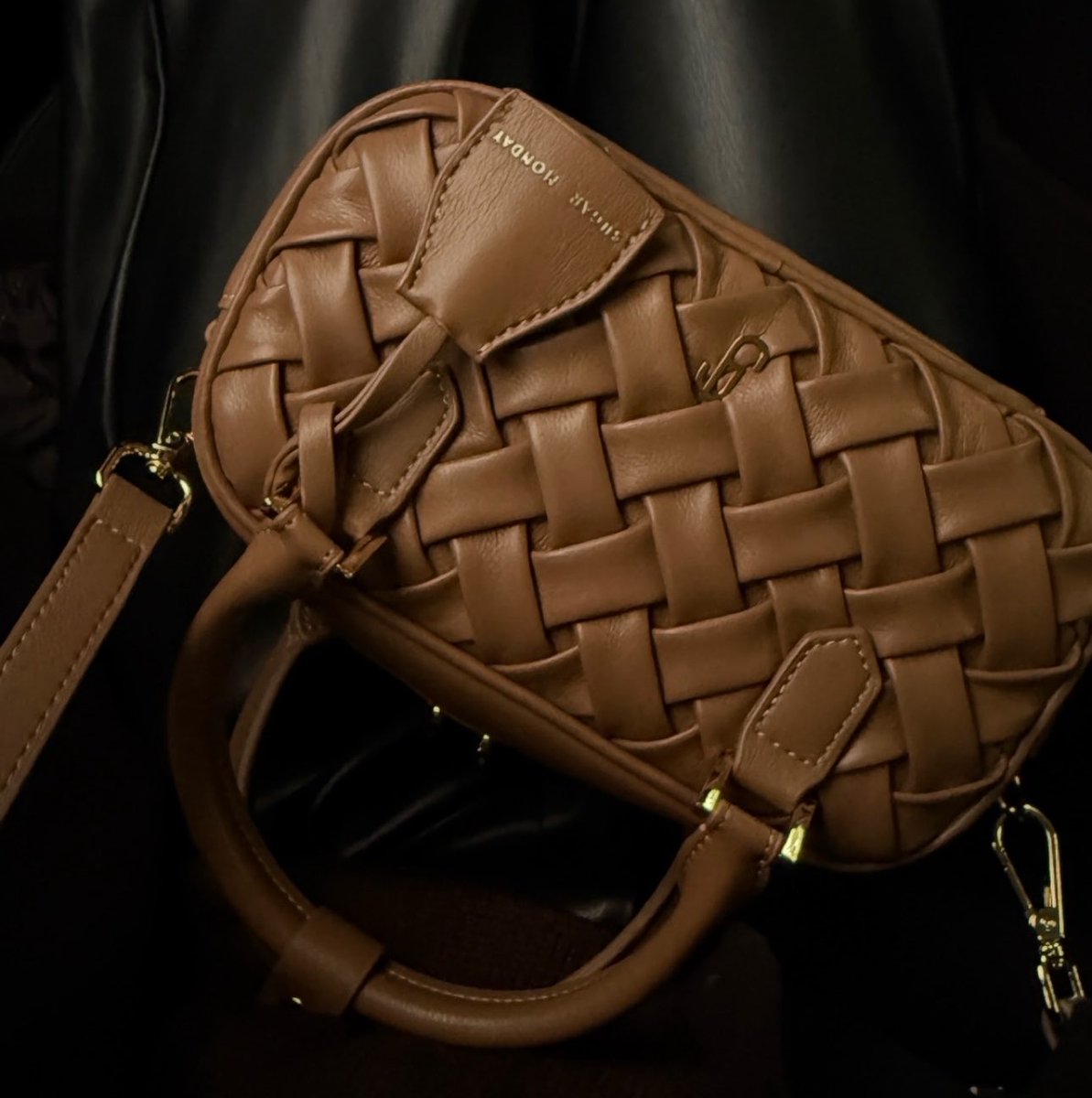 mickeymiil3's tweet photo. #ส่งต่อ Sugar monday ( mia handbag )
🤎 Color : Brown
Price : 800 free shipping ka 🖐🏼📦
#ส่งต่อกระเป๋ามือ2 #ส่งต่อกระเป๋าsugarmonday #ส่งต่อกระเป๋ามือสอง #ส่งต่อเสื้อผ้ามือสอง #labella #atreasurebox #gentlewoman #rallymovement #kappabkk #sugarmonday https://t.co/VVCmyFPOGf