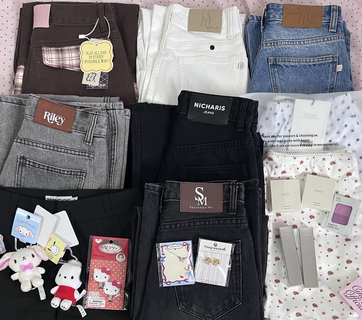 lily_alindaXIV's tweet photo. ♡ ส่งต่อเสื้อผ้าคั้บ มีเยอะกว่าในรูป🎀🫶🏻 𓈒 

👀 ลงพรุ่งนี้ 11/09˖ ･ 19:30 น.

𓈒 * ﹆ รี+ปัก+ฟอล ลด 5฿ ค่าส่ง 40฿💬

#โล๊ะตู้เสื้อผ้า #ส่งต่อเสื้อผ้า #ส่งต่อเสื้อผ้ามือสอง #เสื้อผ้ามือหนึ่ง #ส่งต่อราคาถูก #ส่งต่อstylist #stylist #ส่งต่อcintage #cintage #vghbkk #beming #mon2sun https://t.co/RBVqQrXAw5