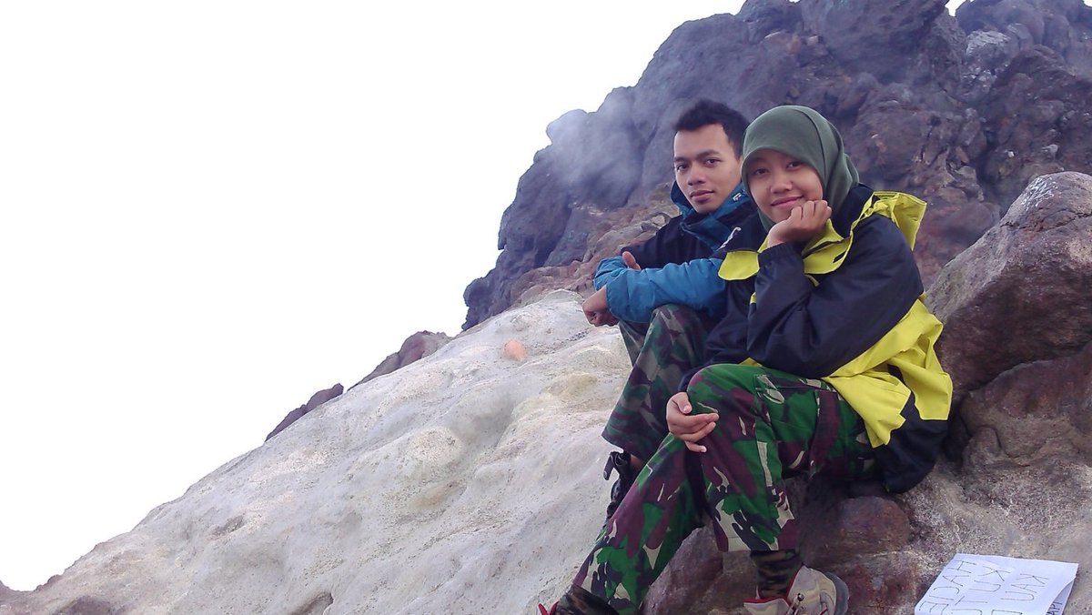 Lullaby_267's tweet photo. Merapi 2015, masih unyu unyu 😄 https://t.co/k7uwHCMHje