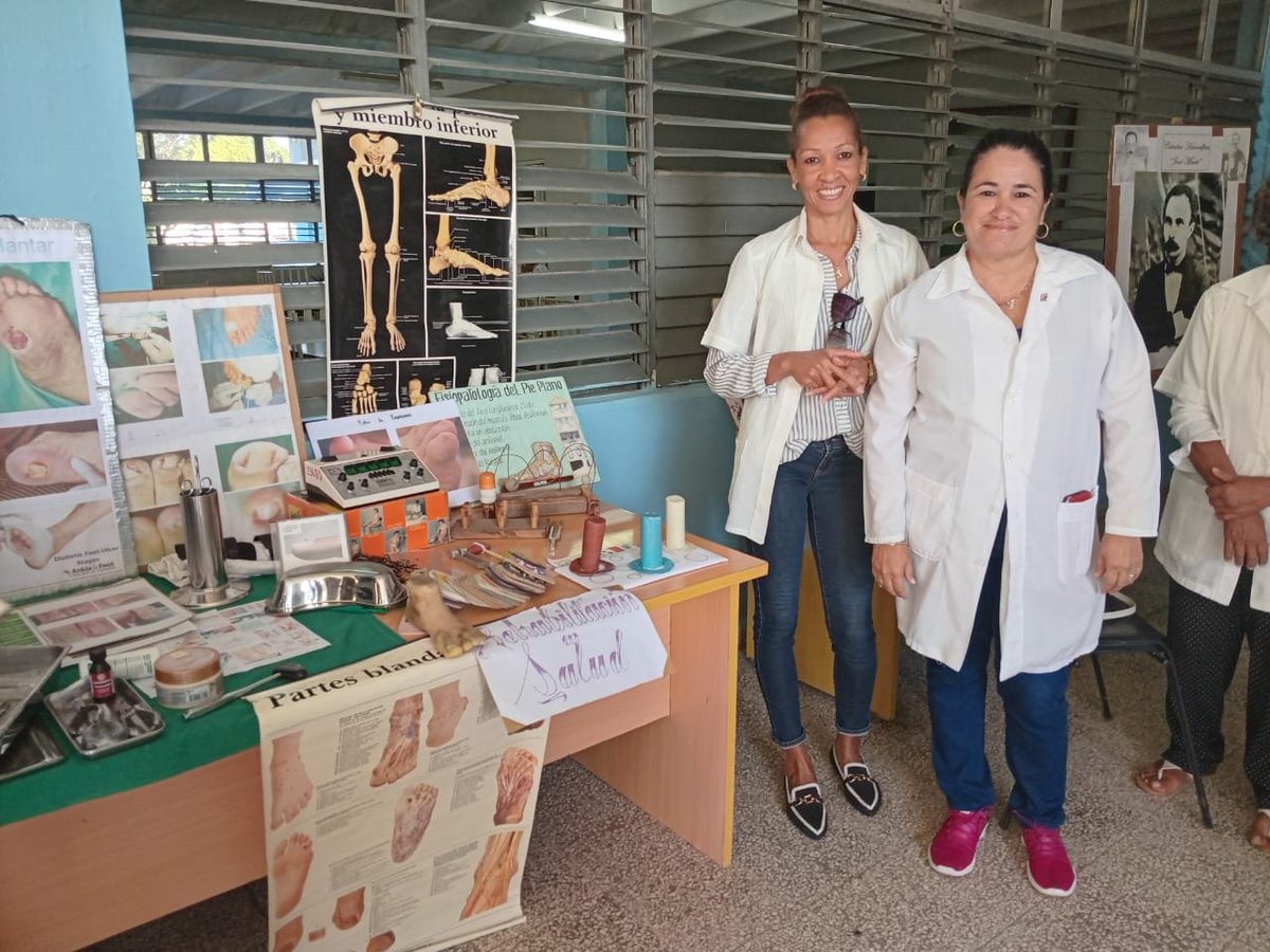 UJC_Ucmw's tweet photo. Presentación de diferentes carreras en la rendición de cuenta de la Facultad.  
#Camagüey 
#UJCdeCuba 
#PorCamagueyTodo https://t.co/A4nR2bXCik