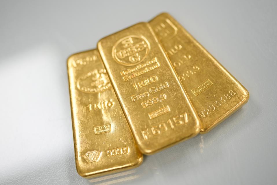 Forbes's tweet photo. Gold and silver both fell Thursday morning as oil prices hit their highest levels in months.
https://t.co/kJxNxDZiBZ https://t.co/F6q6C5dOTb