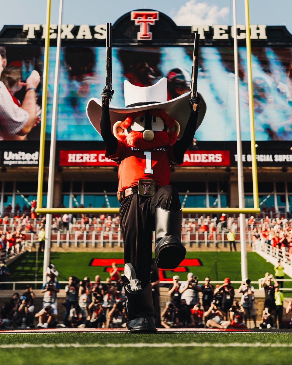 TechAthletics's tweet photo. Happy Birthday, @TTURaiderRed! 🎉 https://t.co/nksJqKh9CV