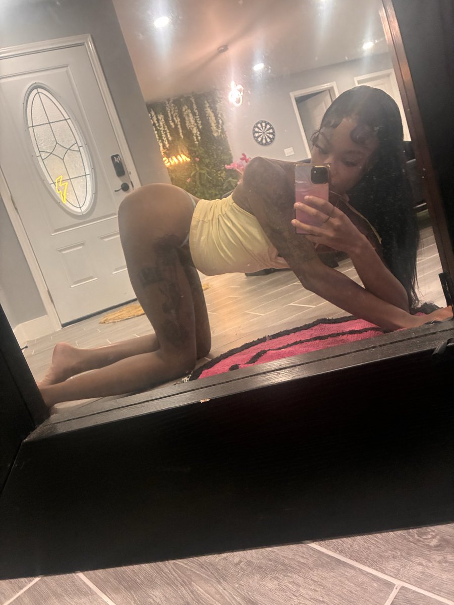 Cream4Aries's tweet photo. IM SELLL COUC-CONTENT 🤓🤧

#badbitch 
#content
#sellers
#onlyfans 
#contentcreator https://t.co/uFPb8JepJB