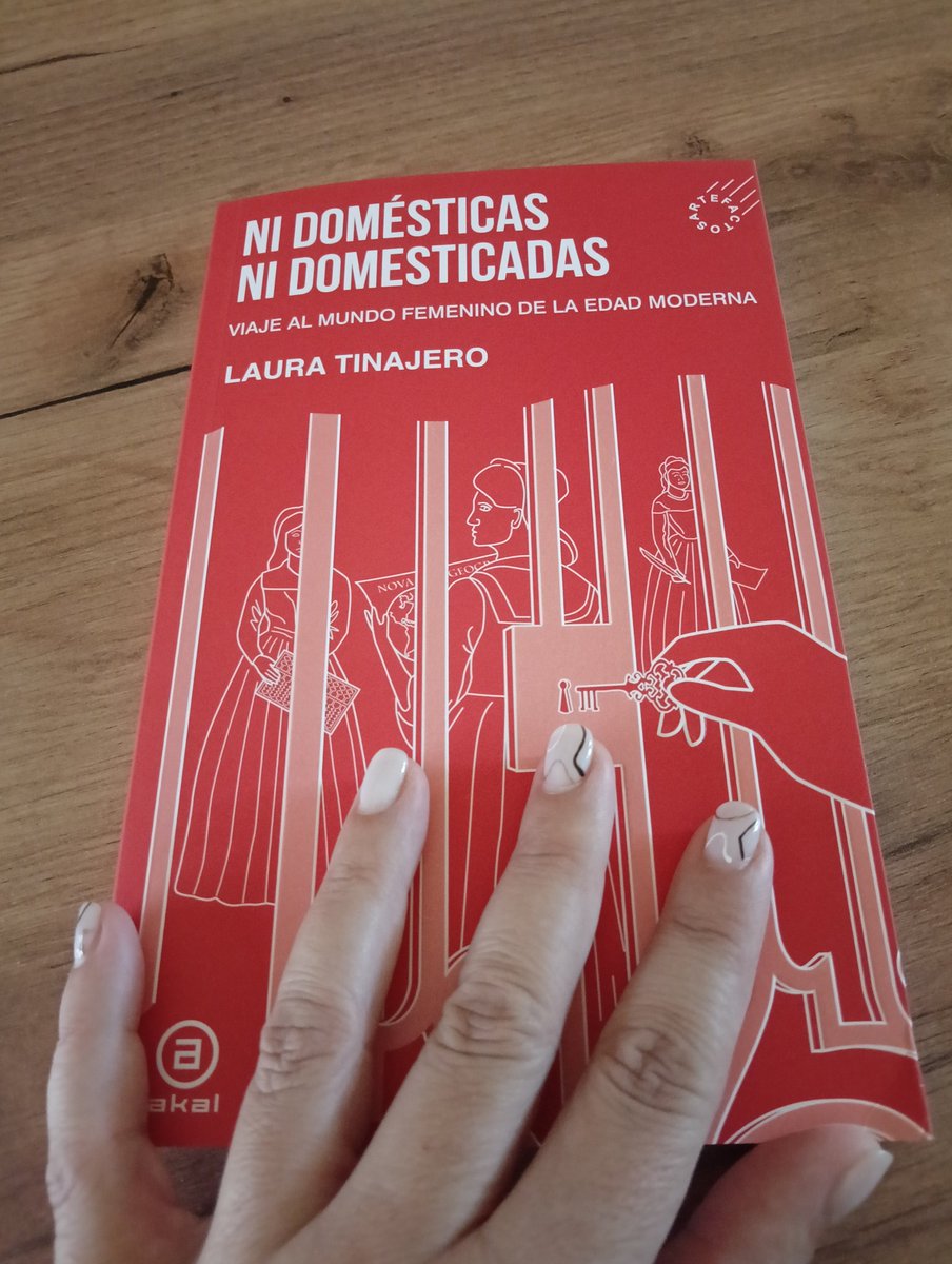 laura_tinajero's tweet photo. Ya lo tengo en casa. Aún no me lo creo. Mil millones de gracias, @AkalEditor 

🗝️♥️🧡♥️🗝️ https://t.co/40VXdM3fen