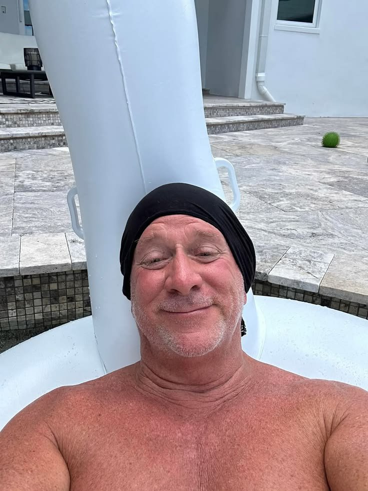misterMack8's tweet photo. Having good time of my life 🧬 https://t.co/Z9G5GLnLyx