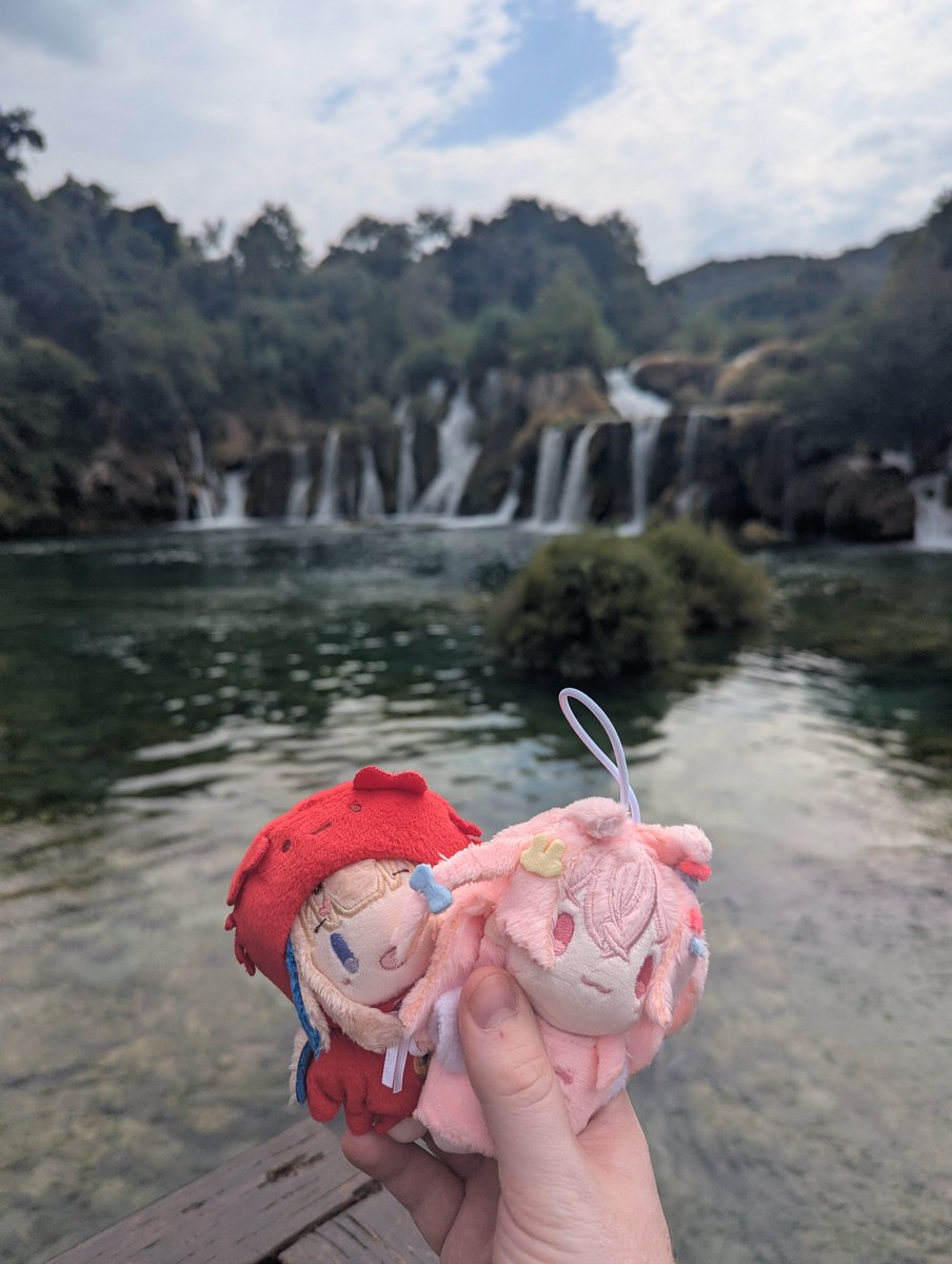 Patty_Cakes28's tweet photo. Today our adventures duo explored Krka National Park. Very beautiful, tons of waterfalls. They also ran into our favorite  hagstorian, Clio! Erm but Clio looked a little different... #amanogawashiina #Capippalist #clioaite https://t.co/kuFRaIbqUv