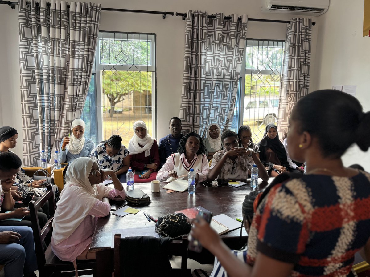 tznextgenfellow's tweet photo. Today, participants from the Politics, Business, and Health tracks of the Tanzania NextGen Leaders Fellowship visited @GP_Tanzania in collaboration with @ActionaidTz, gaining valuable insights into community engagement, leadership, advocacy, and sustainable development approaches https://t.co/mUaZWqs97L