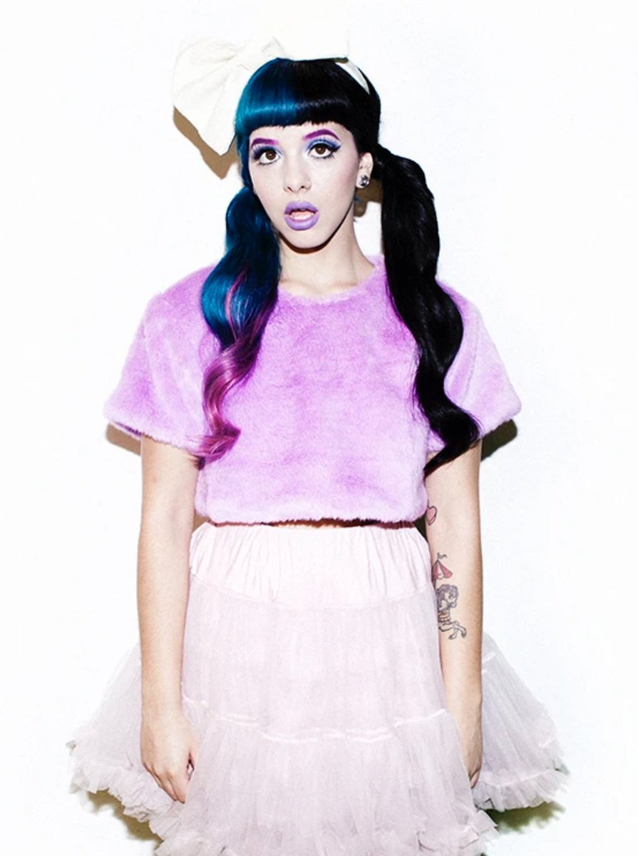 glasswalled's tweet photo. A porn-addicted furry is defending their fetish with “the animal characters have human features,” yet is calling Melanie Martinez (an adult) pedophilic for her past childlike aesthetic. 

“REAL bunnies don’t look like that!!!” i dare you to name 1 REAL infant who looks like this. https://t.co/BGKjIF5YWM