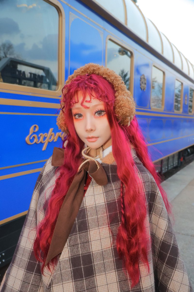 vskdoll's tweet photo. 가을의 색은 레드야🌹🍂❤️
어서 어그도 신고싶구 추운게 좋다구😣
여름 다 지나가서 드디어 살만한거
나만 그런건 아니지 다들 모기조심😮‍💨

이번 겨울엔 무슨 아우터를 입어볼까
케이프 코트 재개시할까💫💫💫

#쇼핑 #데일리룩 #트친소 https://t.co/xOZrss6iaL