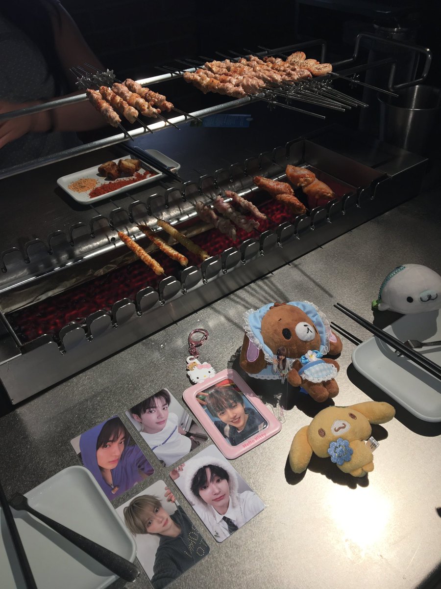 tuisooni's tweet photo. 아우웅 상하이 또 갈래 https://t.co/6T70hmnAUM