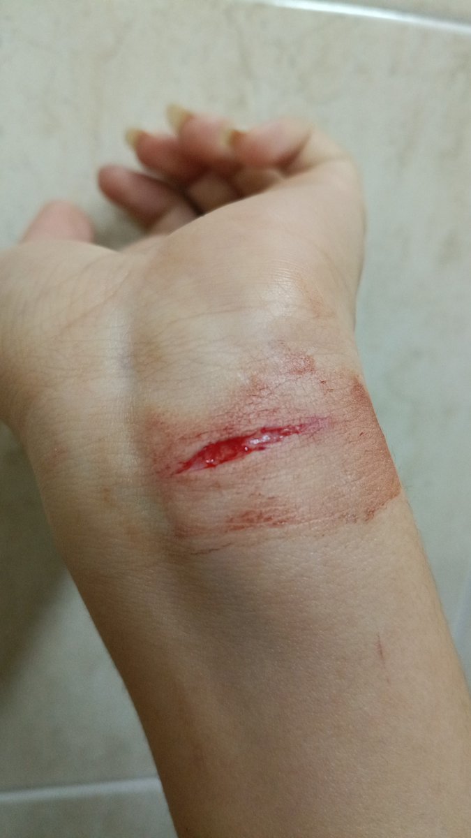 Uri_cosmic_girl's tweet photo. Ñom
Todo el maquillaje SFX, hecho con IA
#shtwt
SFX MAQUILLAJE FALSO,SFX SFX https://t.co/4r0Ndb4pXG