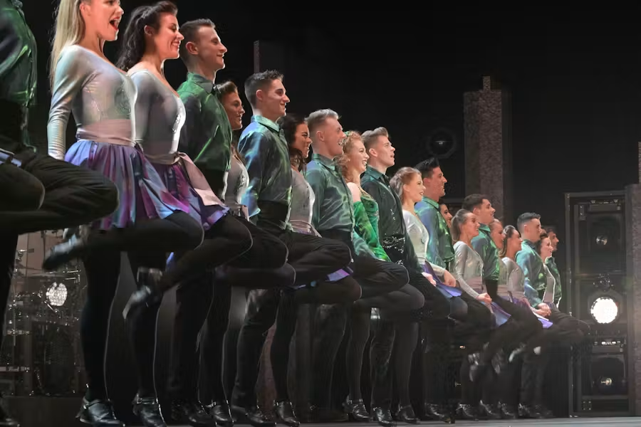 Kernow_Life's tweet photo. Really looking forward to going out this evening to the @GleneagleArena in Killarney to see the first #Riverdance 30 year anniversary performance of 4 that will be on over the next few days.
I booked this way back in March when we were here in Ireland for 6 weeks.
I can still remember the first showing/introduction to Riverdance on the @Eurovision all those years ago.
My favourite part of the show being Davy Spillane's Uilleann Pipes performance.
So this evening has been a long long time coming. https://t.co/WARbqnfxax