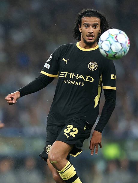Mercado_Ingles's tweet photo. 🚨🗣️ Erling Haaland sobre Ayyoub Bouaddi: 

“Le dije al presidente del club: ¡hemos encontrado una joya! Está entrenando de una manera fantástica, puedes ver lo bueno que es”. https://t.co/SxjCe1h8td
