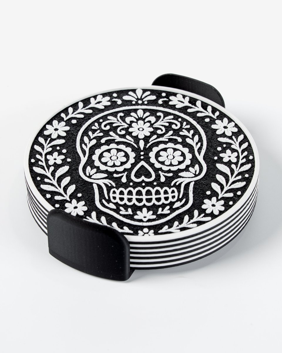 BamingoDesign's tweet photo. - Gothic skull coasters with ornamental floral patterns.
- Free to download @printablescom
- #3DPrinting #Hueforge #Coasters #Skull #Halloween https://t.co/8w5KmNfNvl