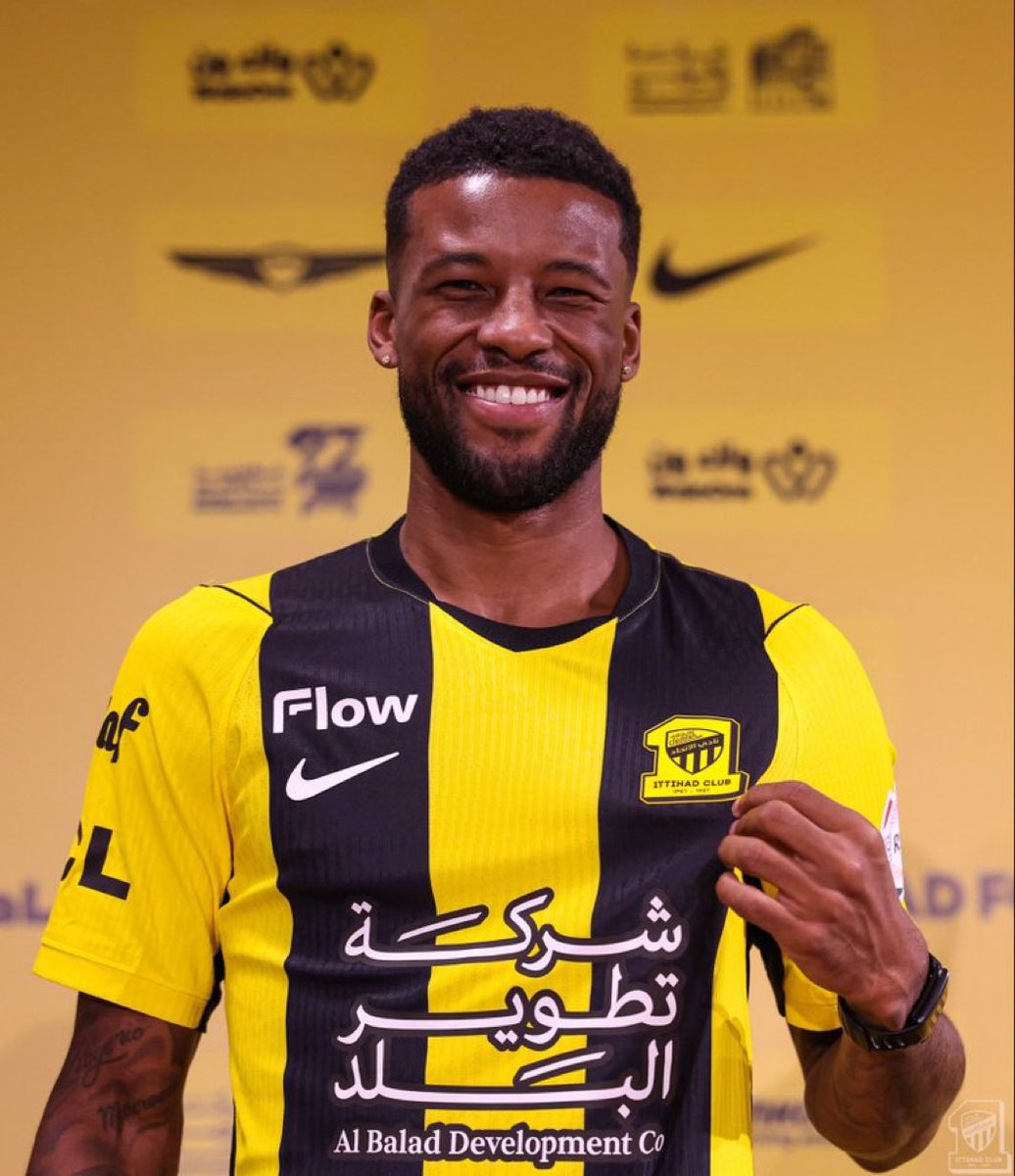 alaa_saeed88's tweet photo. 🔴 للمرة الأولى.. يتواجد محترف الاتحاد الهولندي فينالدوم ضمن قائمة لاعبي الفريق في معسكر مواجهة الفيصلي. 🐅💛

#الاتحاد_الفيصلي https://t.co/NduEq0UHY9