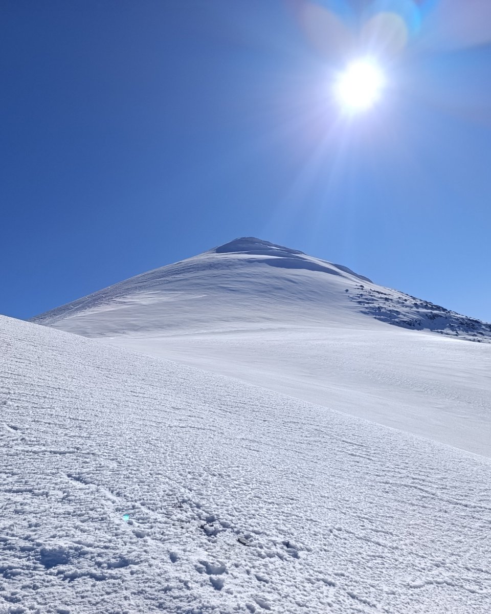 KipronoLeting's tweet photo. Mount Ararat (5,137 m)

Highest Mountain in Türkiye 🇹🇷 https://t.co/49jEYa3OHC