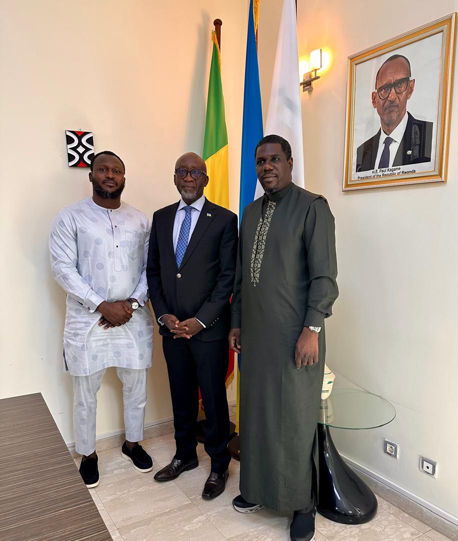 RwandainSenegal's tweet photo. Aujourd’hui,  Festus Bizimana, Ambassadeur du Rwanda au Sénégal, a reçu en visite de courtoisie M. Modou Lo, figure légendaire et influente de la lutte sénégalaise, accompagné de M. Ali Lo et de M. Moctar Ba.

Les échanges ont porté sur la promotion du Sport de Lutte au Rwanda et sur le rôle du sport comme levier de mobilisation de la jeunesse, d’autonomisation des communautés et de rapprochement entre les peuples rwandais et sénégalais.

L’Ambassadeur a salué cette initiative et souligné le potentiel du sport pour créer, au-delà des échanges culturels, des partenariats, des investissements et de nouvelles opportunités socio-économiques.

M. Modou Lo s’est réjoui de cette rencontre et a exprimé son enthousiasme à l’idée de se rendre prochainement au Rwanda.

____

Today, Festus Bizimana, Ambassador of Rwanda to Senegal, received a courtesy visit from Mr. Modou Lo, legendary Senegalese wrestler and influential figure in Senegalese sport. 

Discussions explored opportunities to promote  wrestling sport in Rwanda, while using sport as a platform for youth engagement, community empowerment and people-to-people ties between Rwanda and Senegal.

The Ambassador welcomed the initiative and highlighted the potential of sport to foster not only cultural exchanges, but also partnerships, investment and broader socio-economic opportunities.

Mr. Modou Lo expressed enthusiasm about visiting Rwanda and contributing to this emerging partnership.