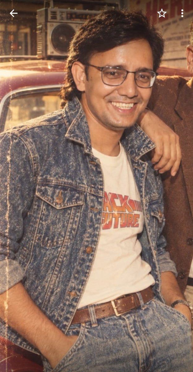 baju_bt's tweet photo. 80s का जमाना नहीं देखा…
पर आज अपनी फोटो देखकर लग रहा है —
जन्म की तारीख गलत नहीं थी, बस टाइमिंग थोड़ी लेट हो गई! 😂🔥
वो दौर सादगी का था,
और अपना दौर… स्वैग का है 😎❤️
80's में भी हैंडसम थे और आज भी
#80s_challennes
#80sEra
#80s
#80sTrend
#80sVibes https://t.co/HcBNpNMODz