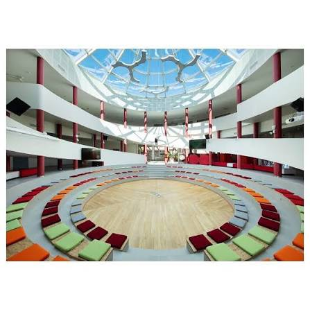 cescayora's tweet photo. Ara que el sistema educatiu d'Estònia torna a estar d'actualitat pels resultats a PISA, comparteixo quatre fotos d'instituts públics estonians de diferents regions i tipologies. Les instal·lacions són un reflex del valor i el propòsit que cada societat atorga a l'educació. [1/2] https://t.co/EMnEymgGjX