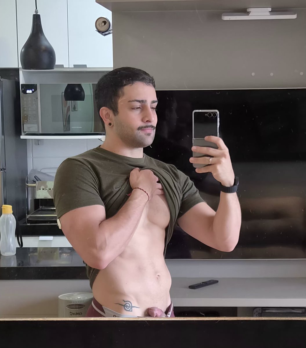 budinizx's tweet photo. Tá chegando sexta né 😛😋 https://t.co/VTDYUT6eQw