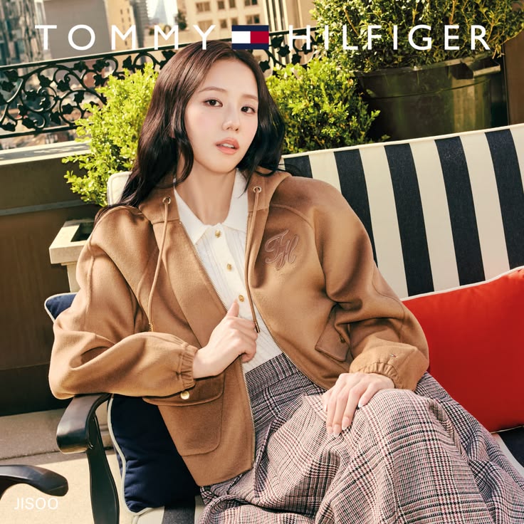 JISOOAppleMusic's tweet photo. RT/REPLY:

JISOO is ready to make her mark at Tommy Hilfiger’s NYFW show, bringing her signature style to New York.

JISOO AT TOMMY SHOW
#JISOOxTommyHilfigerNYFW https://t.co/eGoBq17qI2