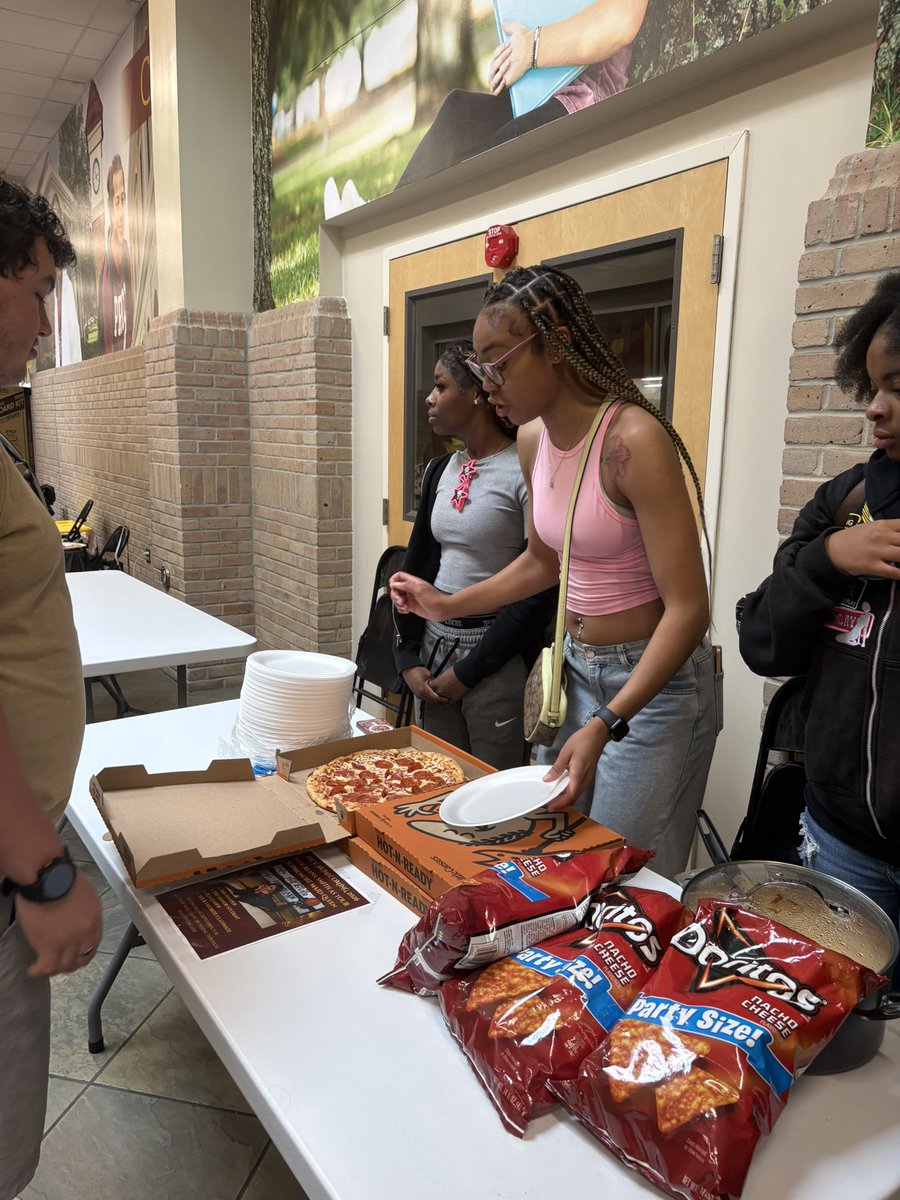 PearlRiverWBB's tweet photo. Our sophomore Alana Smith hit the campaign trail today! 👑❤️💛

We’re proud to support our Wildcat as she campaigns for HC Court! 🐾

Wildcat Family, when the time comes… WE NEED YOUR VOTE! 🗳️👑

Let’s go, @alanasmith_2 ! ❤️💛
#RRR #RollRiverRoll https://t.co/DrDIKC7JXf