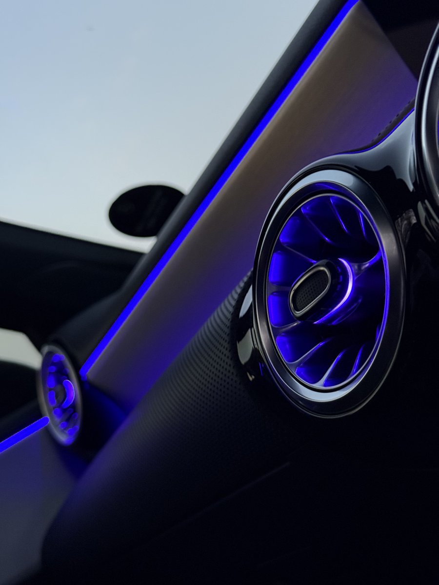 OtsileJK's tweet photo. No other car manufacturer does ambient lighting like Mercedes-Benz 😭🔥🔥🔥 https://t.co/7Inj3zg1eo