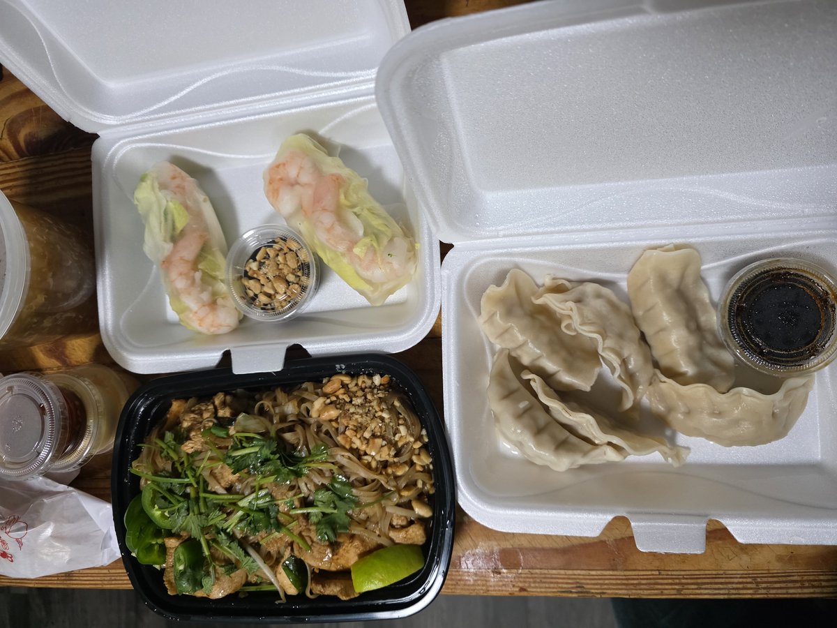 JCook8382's tweet photo. My youngest daughter is home sick and she had a request.. Chicken pad Thai spicy, salad roll with shrimp, steamed dumplings and a side of soup but don't forget the chili oil.. What's for lunch? #chilioil #steameddumplings Yummy!🤤🤤 #padthai https://t.co/Hv5sVwBHSZ
