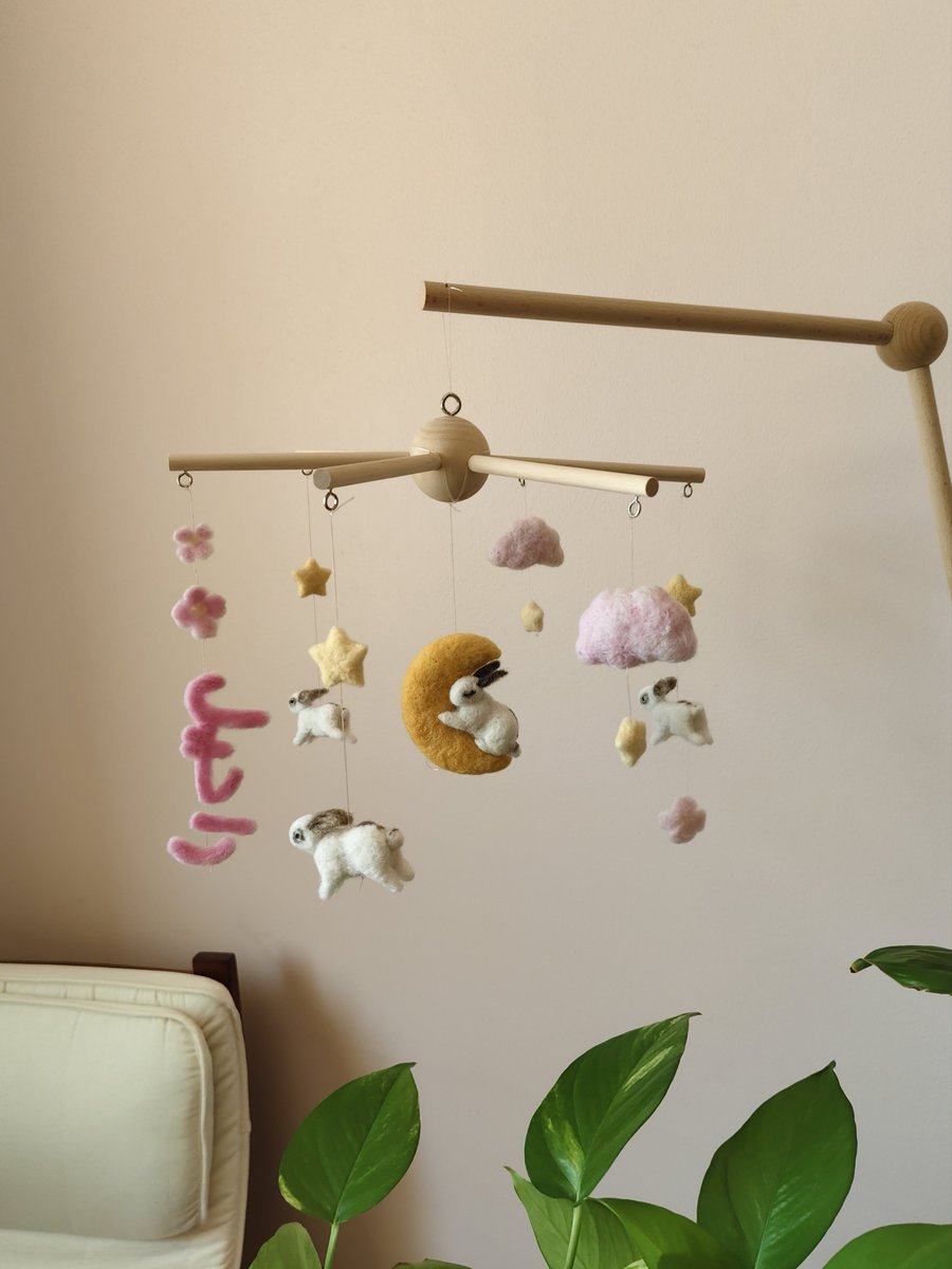 anwrneedlefelt's tweet photo. من جم شهر صرت خالة وقلت ضروووري اسوي شي مميز للبيبي بايدي فسويت لها أحلى crib mobile 🤌🏻🩷🧶

عشان من أول أشهر حياتها تعرف ان عندها أروع وأفنن خالة فالدنيا 🫷🏻 https://t.co/tMX4jS1I1a