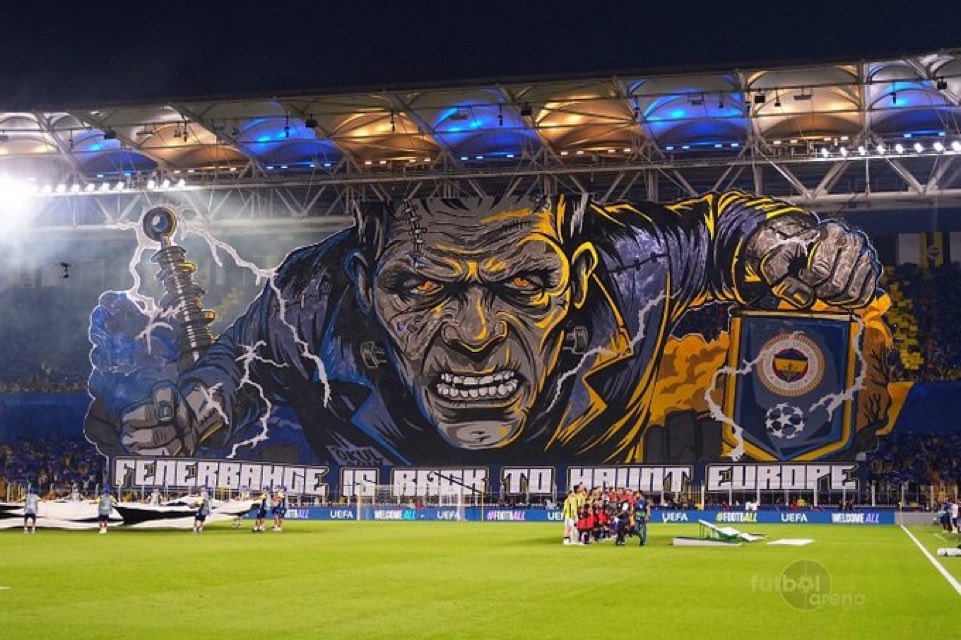 asmarcatr's tweet photo. 🥵🥵🥵 OH MY F*CKING GOD!

☠️ Fenerbahçe fans are celebrating their return to the Champions League after 18 years with an incredible Frankenstein choreography. #FBvROM

✅ Undoubtedly Türkiye's biggest club and best fans.

🤦🏻‍♂️ Angry at them for subjecting us to Galatasaray for years. #UCL